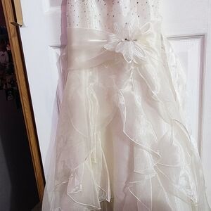 Ivory Girls' Organza Ruffle Flower Dress